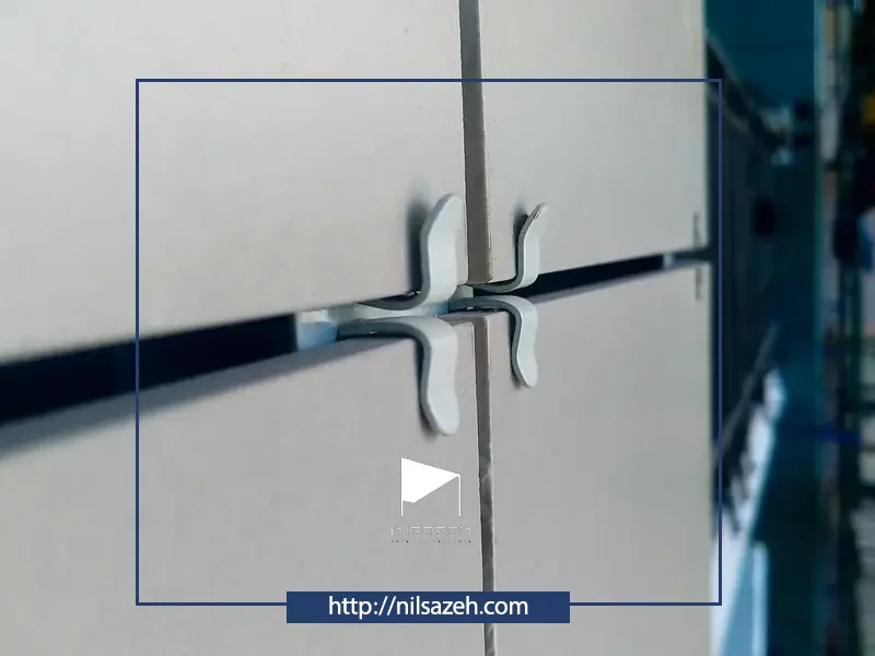 کلیپس لبه‌ گیر (Edge Clip)